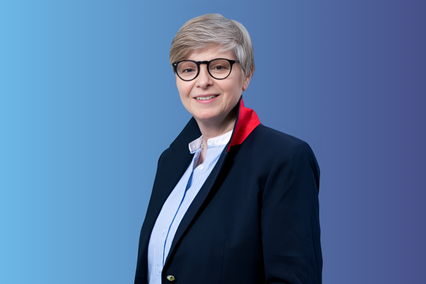 Dr Sarah Barry